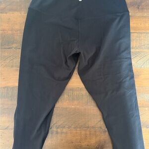 Lululemon Black align Leggings cropped
